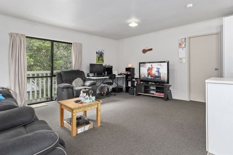 Photo of property in 3 Titiro Way, Welcome Bay, Tauranga, 3112