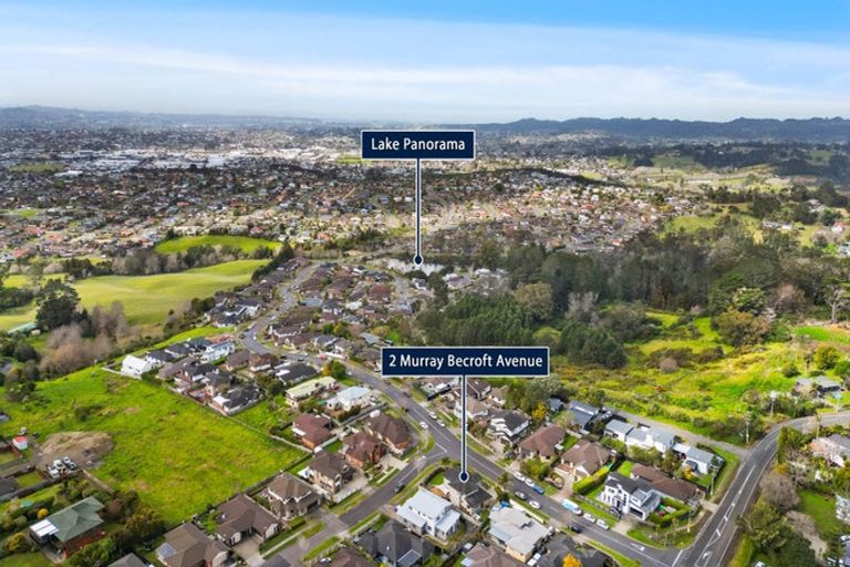 Photo of property in 111 Lake Panorama Drive, Henderson Valley, Auckland, 0612