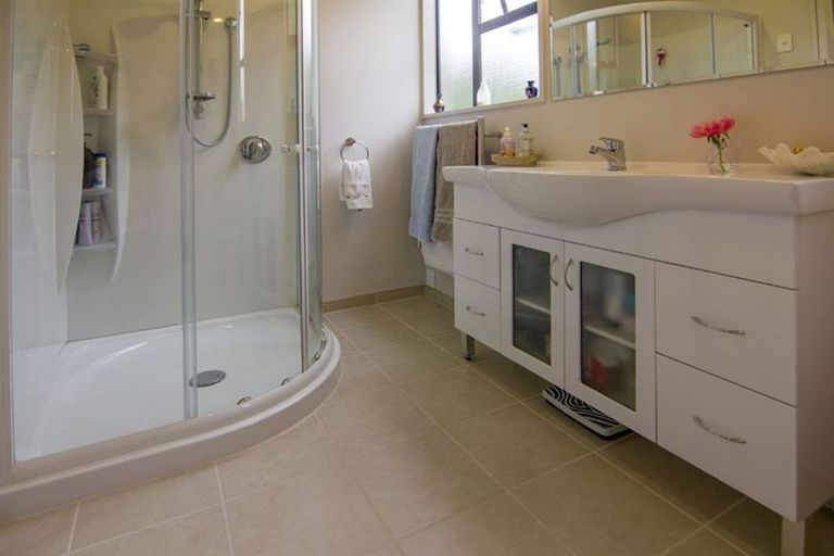 Photo of property in 28 Hassals Lane, Waltham, Christchurch, 8023