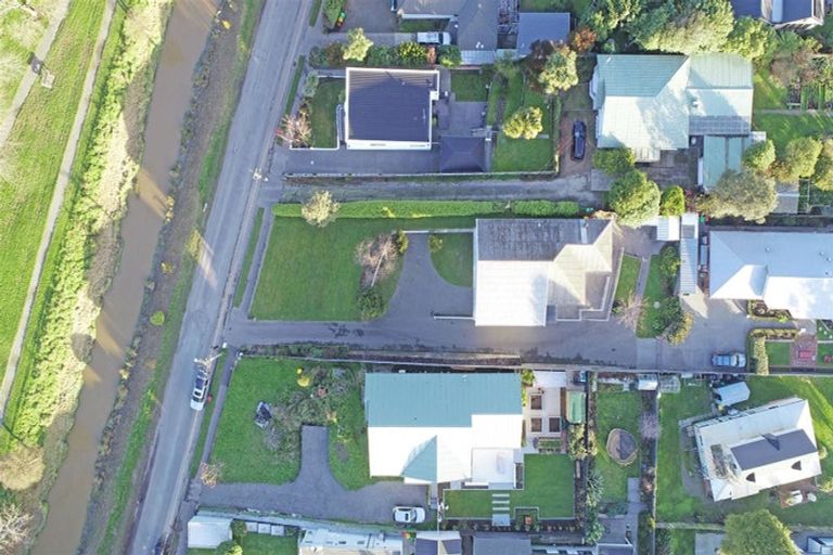 Photo of property in 67 Eastern Terrace, Beckenham, Christchurch, 8023