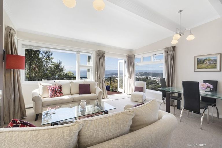 Photo of property in 47 Harbour View Road, Northland, Wellington, 6012