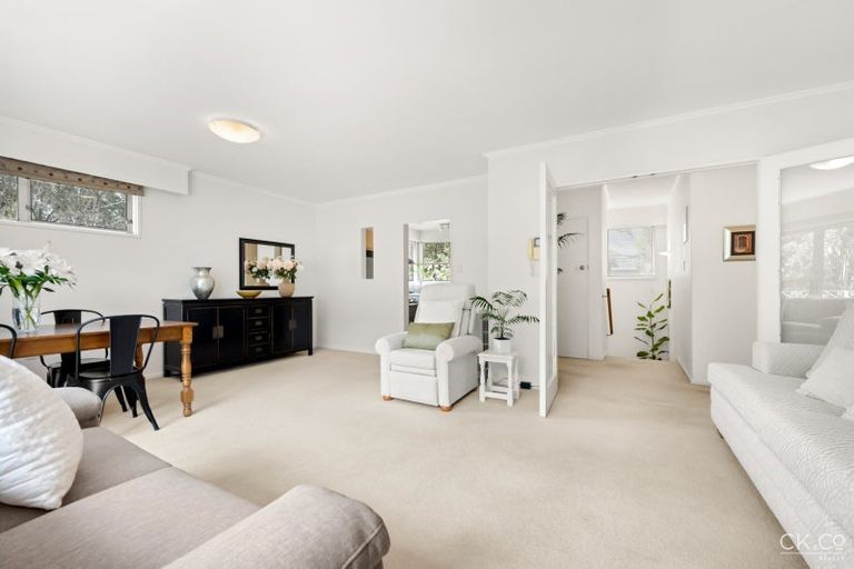 Photo of property in 52 Queens Grove, Hutt Central, Lower Hutt, 5010