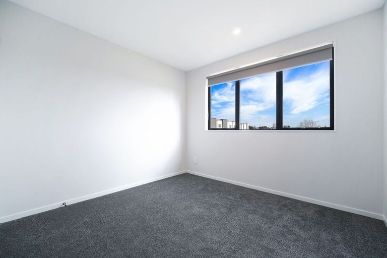 Photo of property in 7/65 Moire Road, Massey, Auckland, 0614