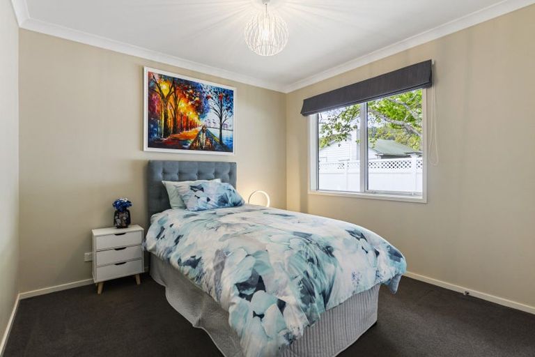 Photo of property in 2 Crabb Fields Lane, Riverhead, 0820