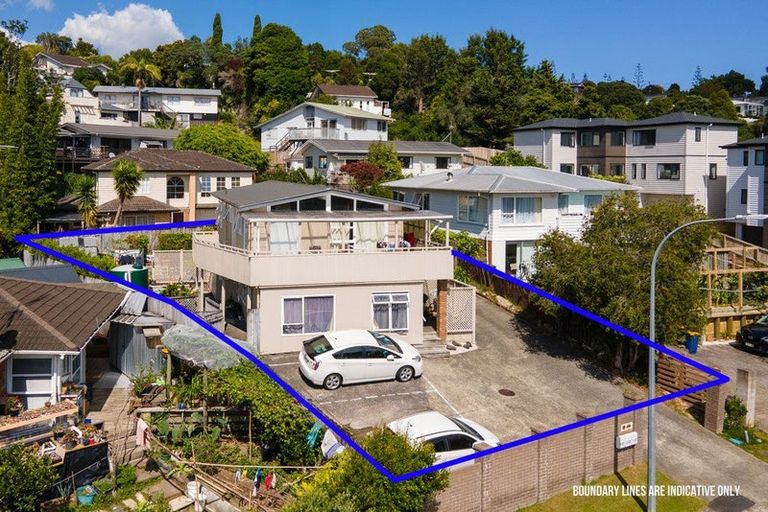 Photo of property in 23 Downing Street, Glenfield, Auckland, 0629