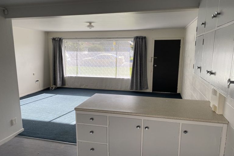 Photo of property in 9/8 Oxford Street, Tawa, Wellington, 5028