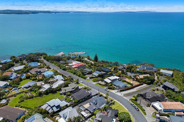 Photo of property in 1/6 Duncansby Road, Stanmore Bay, Whangaparaoa, 0932
