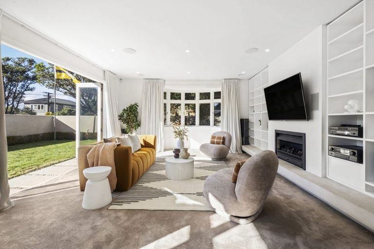 Photo of property in 18 Forres Street, Seatoun, Wellington, 6022