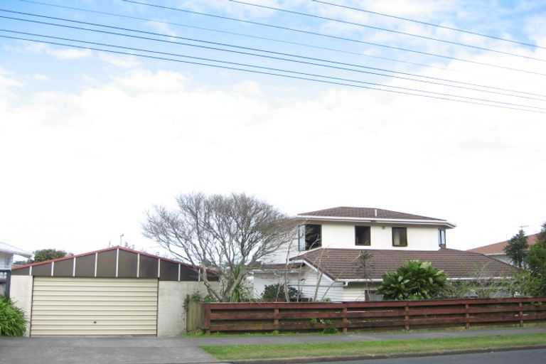 Photo of property in 22 Victoria Road, New Plymouth, 4310