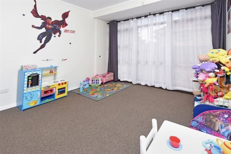 Photo of property in 1/215 Saint George Street, Papatoetoe, Auckland, 2025