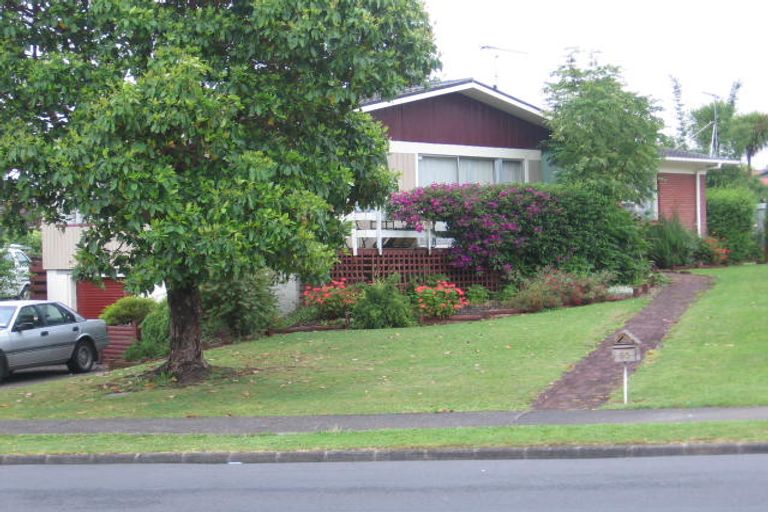 Photo of property in 65 Cascades Road, Pakuranga Heights, Auckland, 2010