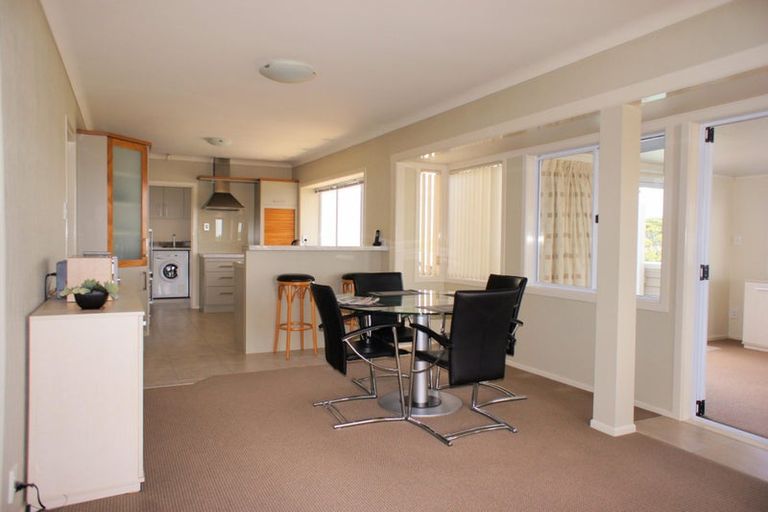 Photo of property in 1 Lewis Road, Pakuranga, Auckland, 2010