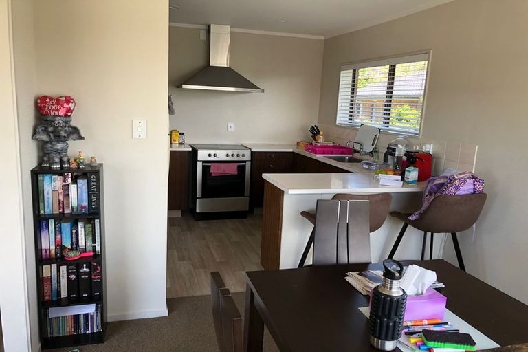 Photo of property in 1/168 Prince Regent Drive, Farm Cove, Auckland, 2012