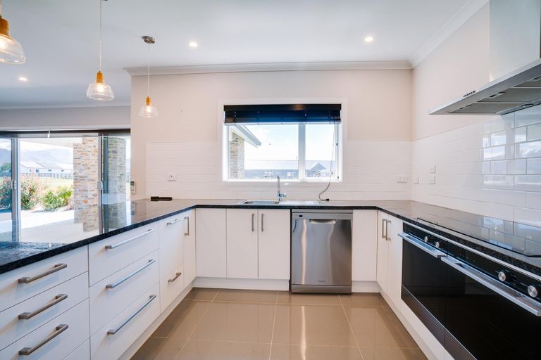 Photo of property in 5 Homestead Avenue, Twizel, 7999