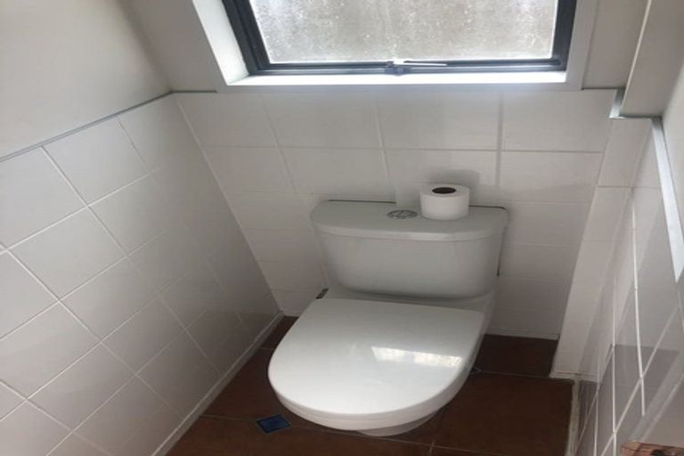 Photo of property in 20a Queen Road, Bellevue, Tauranga, 3110