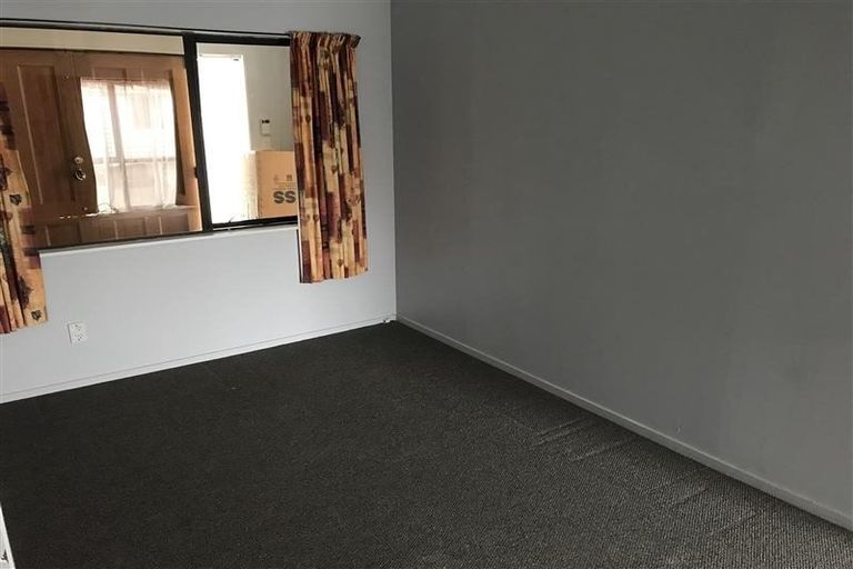 Photo of property in 78 Calluna Crescent, Totara Heights, Auckland, 2105