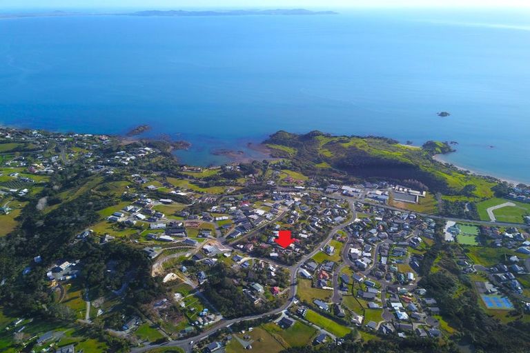 Photo of property in 67 Cable Bay Block Road, Cable Bay, 0420