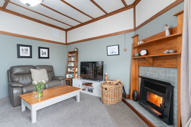 Photo of property in 19 Clifton Avenue, Carterton, 5713