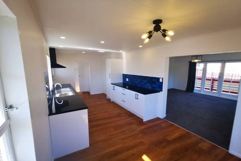 Photo of property in 33 Stockdale Street, Wainuiomata, Lower Hutt, 5014