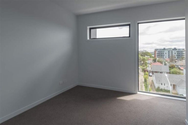 Photo of property in Frank Sargeson Apts, 402/80 Anzac Street, Takapuna, Auckland, 0622