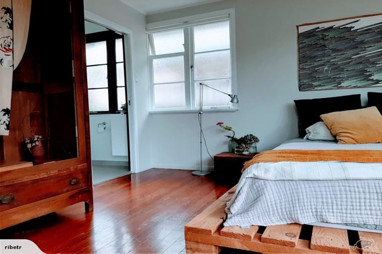 Photo of property in 2 Jutland Road, Pukekohe, 2120