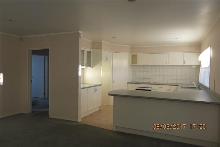 Photo of property in 325b Royal Road, Massey, Auckland, 0614