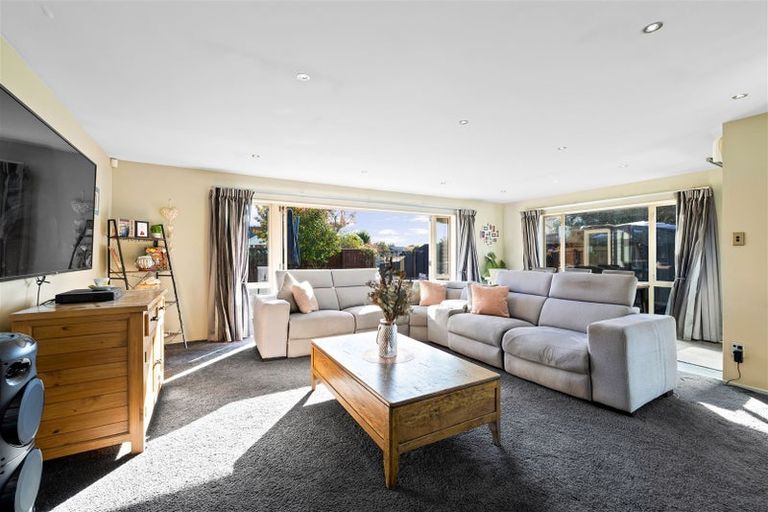 Photo of property in 11 Vasari Grange, Rolleston, 7614