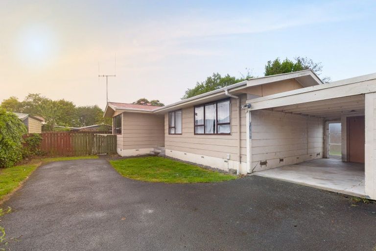 Photo of property in 45 Karen Crescent, Dinsdale, Hamilton, 3204