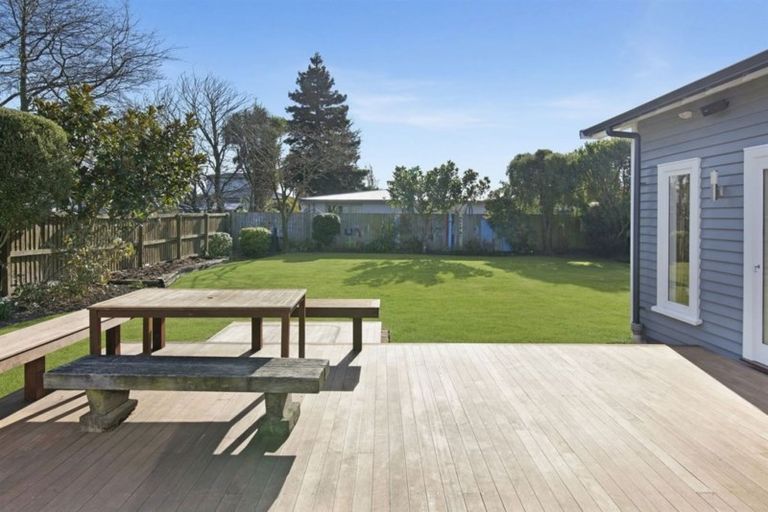 Photo of property in 73 Paparoa Street, Papanui, Christchurch, 8053