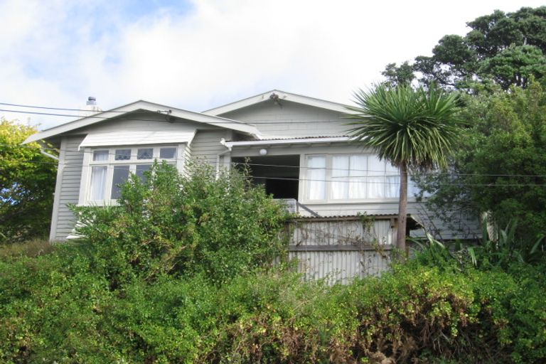 Photo of property in 10a Severn Street, Island Bay, Wellington, 6023