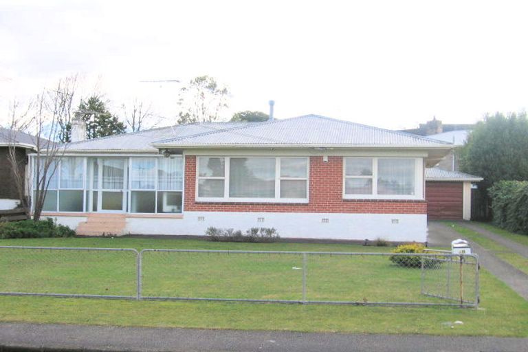 Photo of property in 28 Ingram Street, Papakura, 2110