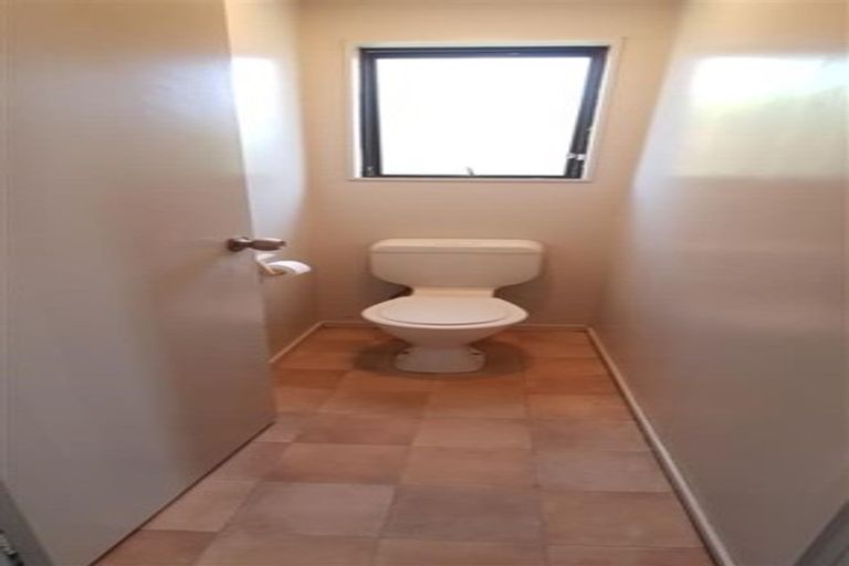 Photo of property in 2/40 Palmers Road, Clendon Park, Auckland, 2103