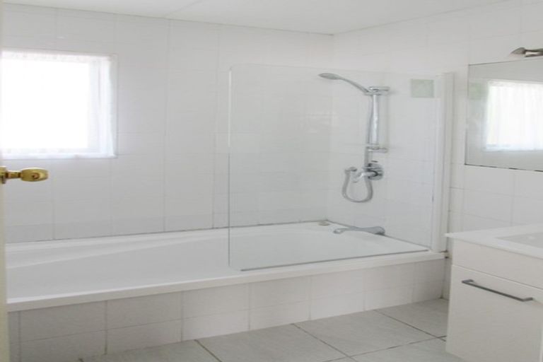 Photo of property in 26a Cosgrave Road, Papakura, 2110