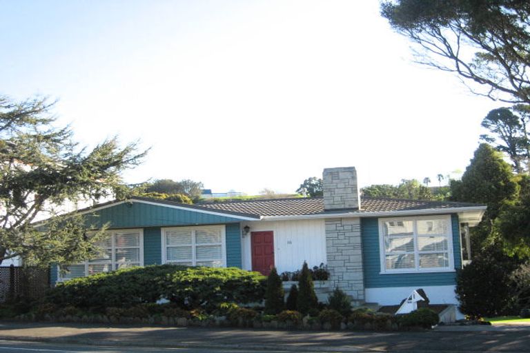 Photo of property in 30 Carrington Street, New Plymouth, 4310
