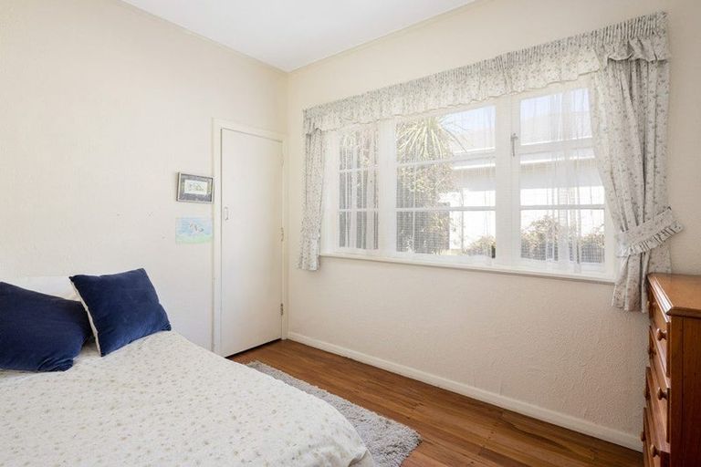 Photo of property in 42 Kipling Street, Johnsonville, Wellington, 6037