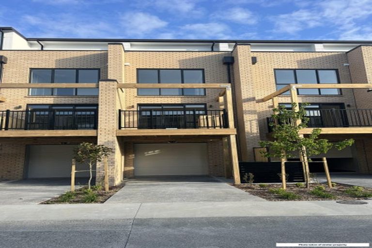 Photo of property in 93 Settlers Avenue, Hobsonville, Auckland, 0618