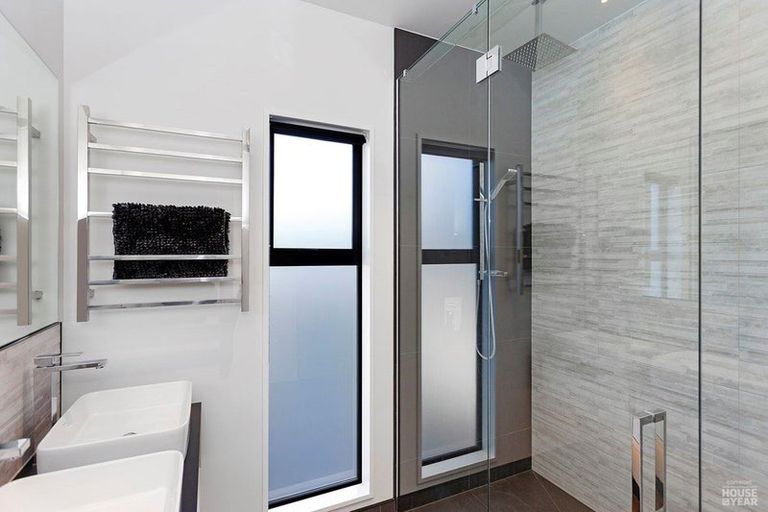 Photo of property in 72a Port Hills Road, Heathcote Valley, Christchurch, 8022