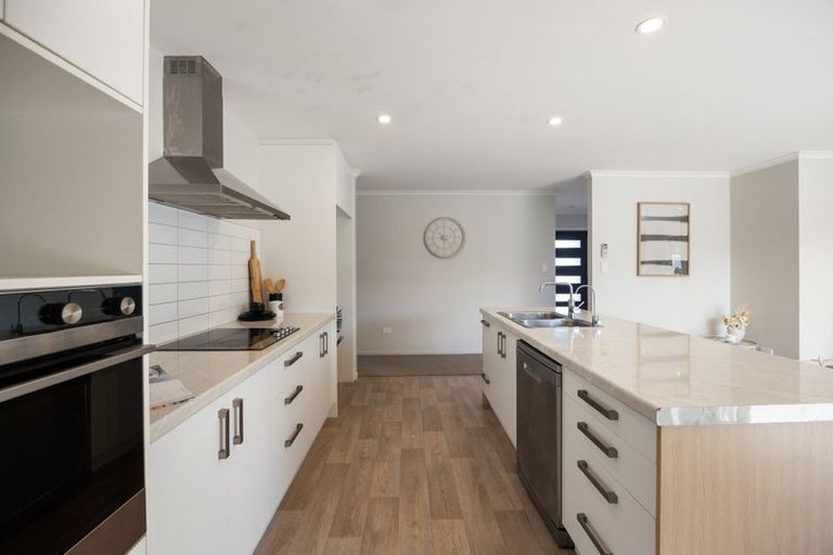 Photo of property in 24 Sylvester Crescent, Flagstaff, Hamilton, 3210