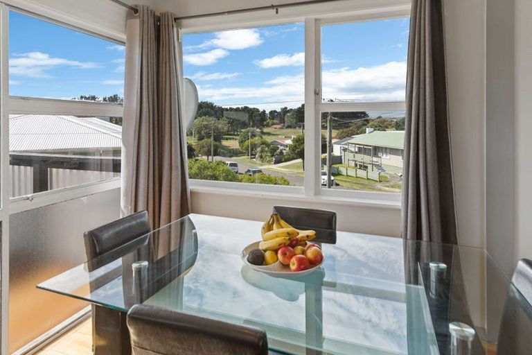 Photo of property in 3 Glenn Street, Castlecliff, Whanganui, 4501