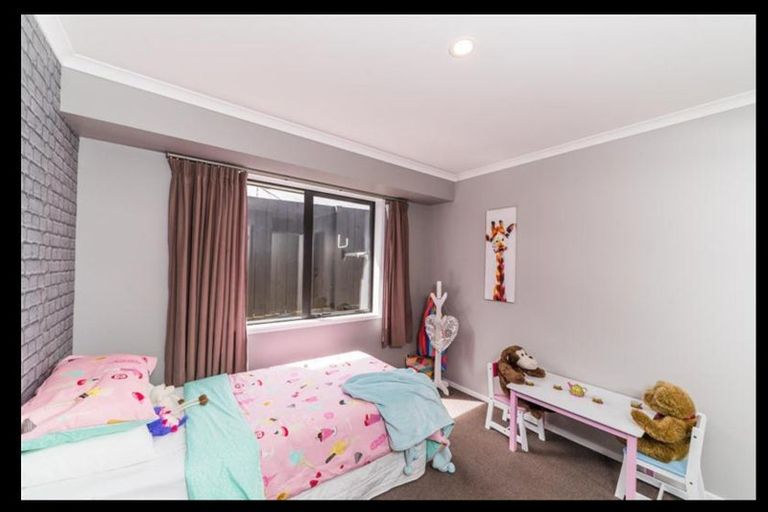 Photo of property in 12 Ballintoy Park Drive, Welcome Bay, Tauranga, 3175