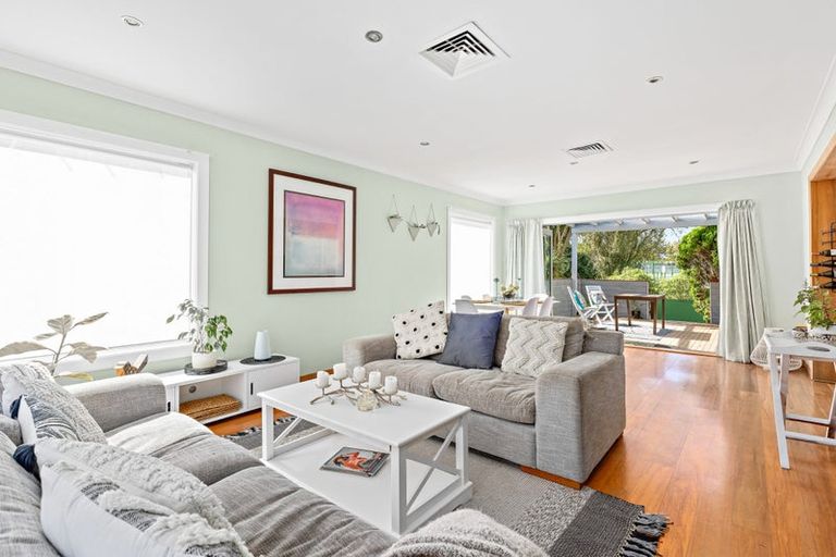 Photo of property in 192 Lake Road, Belmont, Auckland, 0622
