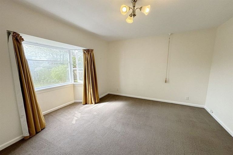 Photo of property in 39 Straven Road, Riccarton, Christchurch, 8011