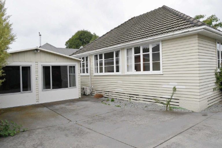 Photo of property in 1/31 Suva Street, Upper Riccarton, Christchurch, 8041