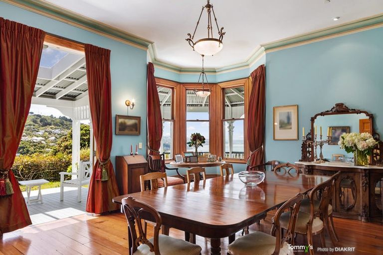 Photo of property in 25 Fairview Crescent, Kelburn, Wellington, 6012