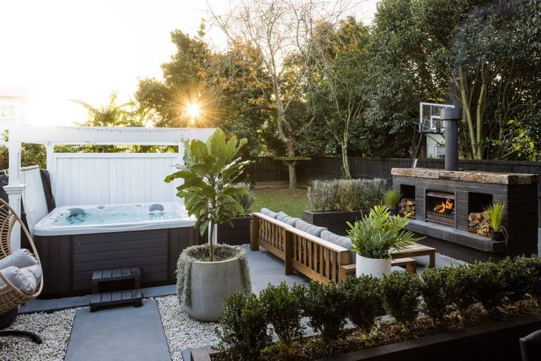 Photo of property in 42 Abbotsford Street, Whitiora, Hamilton, 3200