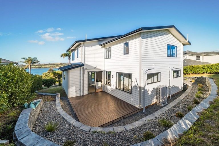 Photo of property in 11 Pacific Cliffs Drive, Gulf Harbour, Whangaparaoa, 0930