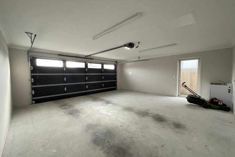 Photo of property in 3 Yeats Grove, Trentham, Upper Hutt, 5018