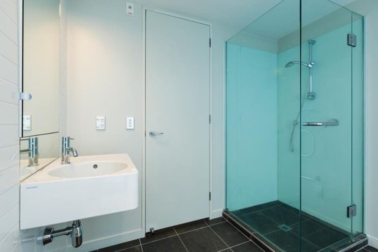 Photo of property in Portal Apartments, 6c/42 Cable Street, Te Aro, Wellington, 6011