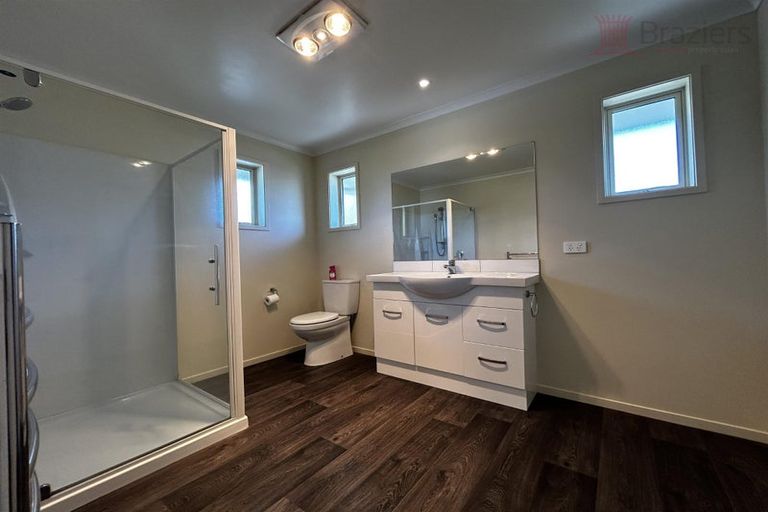 Photo of property in 40 Peer Street, Upper Riccarton, Christchurch, 8041