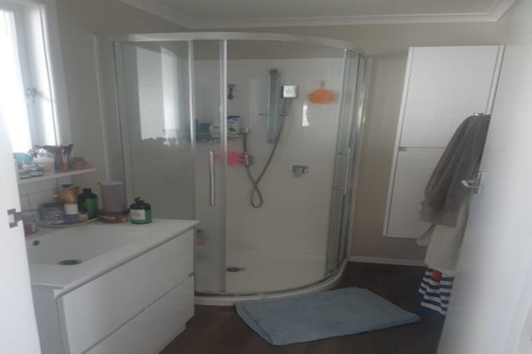 Photo of property in 10 Rata Street, Tokomaru, Palmerston North, 4474